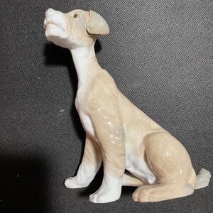 Lladro Dog Setter Sitting Figure